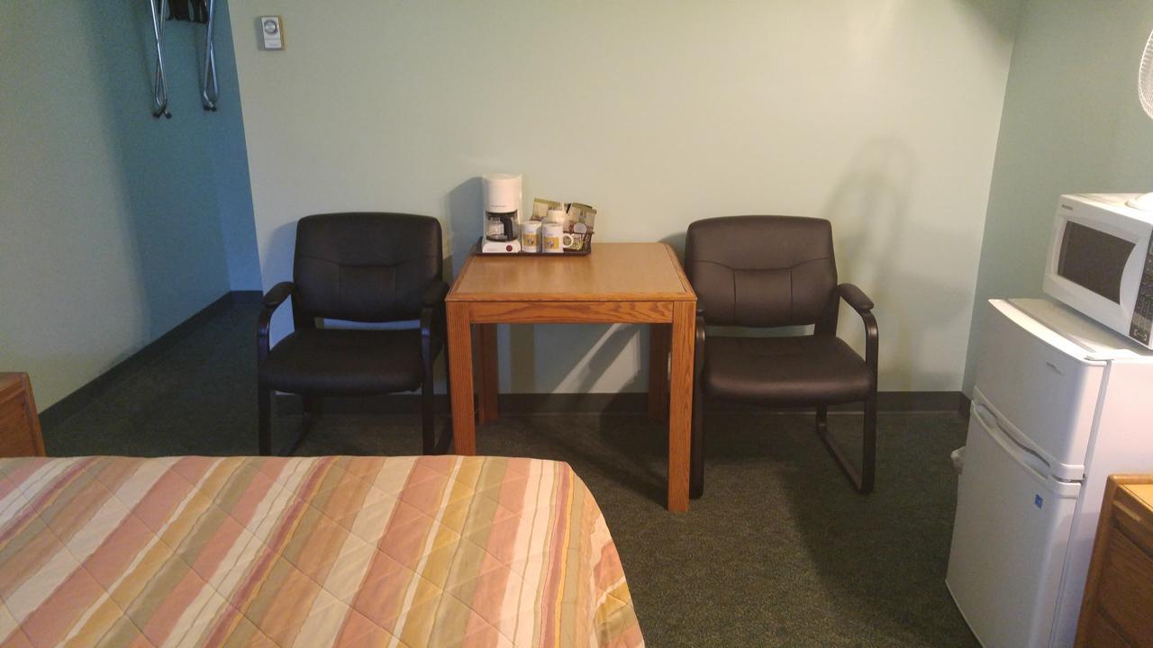 Robber'S Roost Motel New Hazelton 외부 사진