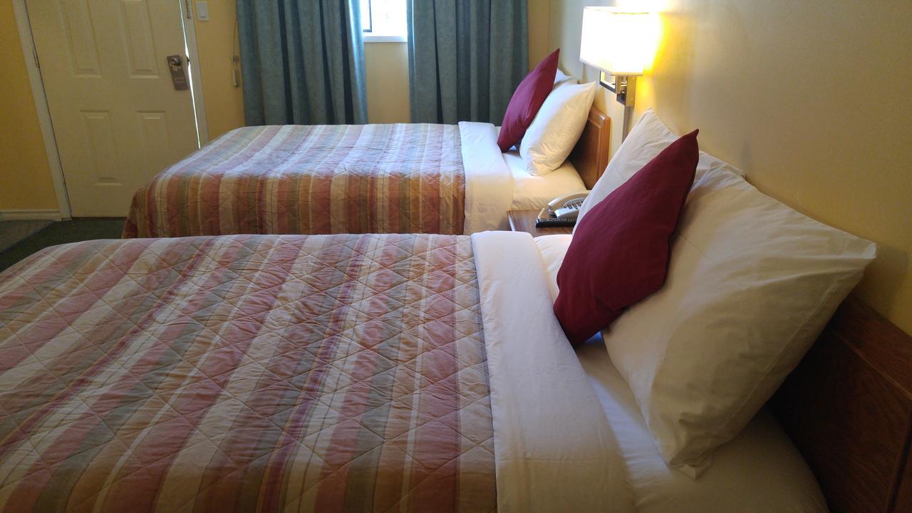 Robber'S Roost Motel New Hazelton 외부 사진